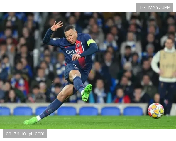 巴黎圣日耳曼3-2皇家社会,姆巴佩打入一粒关键的快速反击任意球 巴黎圣日耳曼3-2皇家社会,姆巴佩打入一粒关键的快速反击任意球